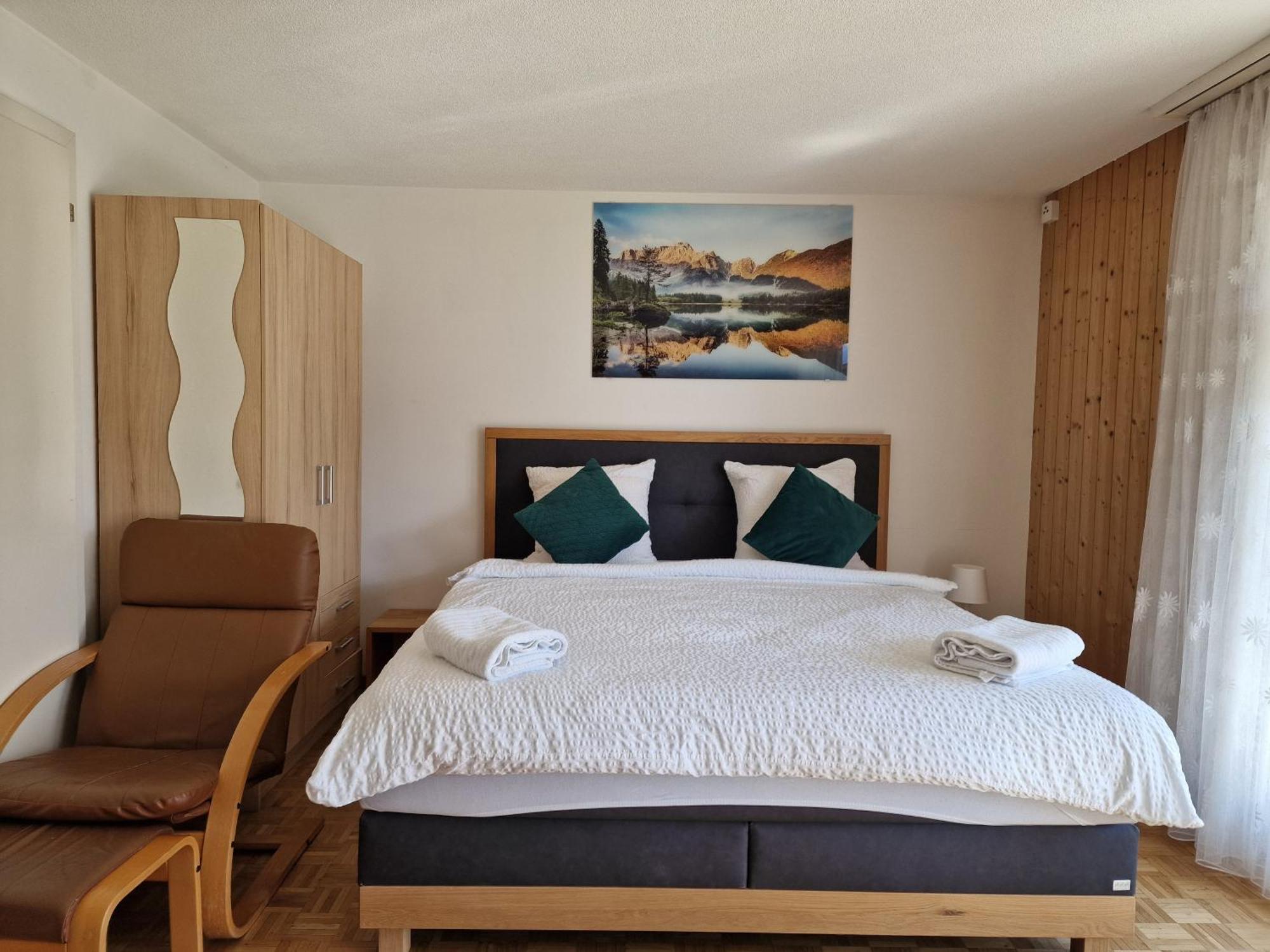 Lake Facing Studio Niederried bei Interlaken Екстер'єр фото