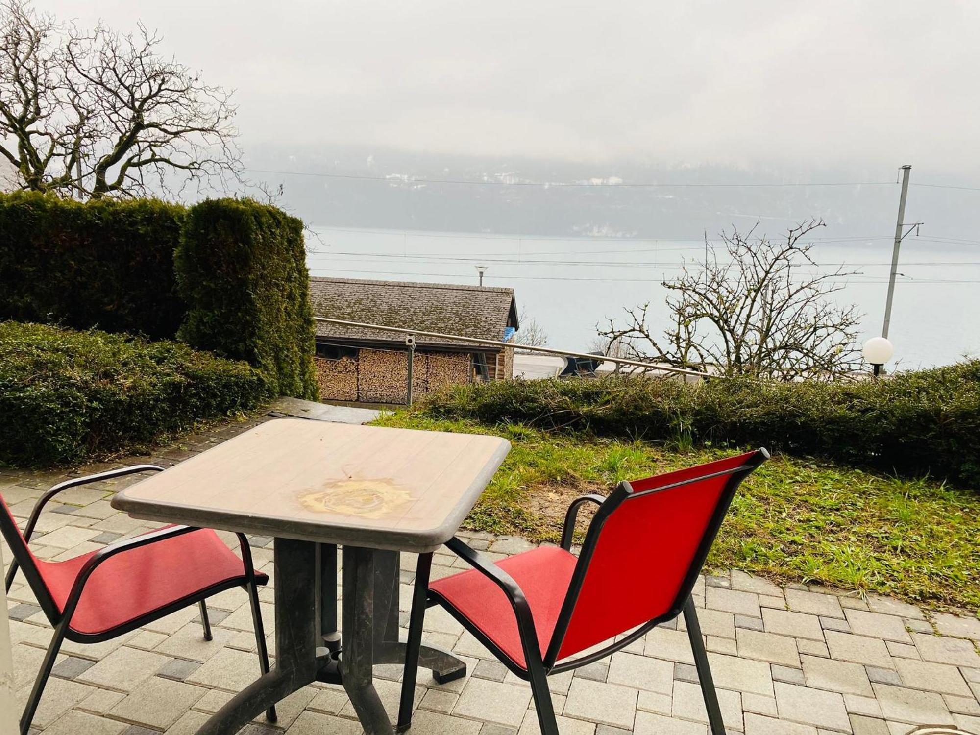 Lake Facing Studio Niederried bei Interlaken Екстер'єр фото